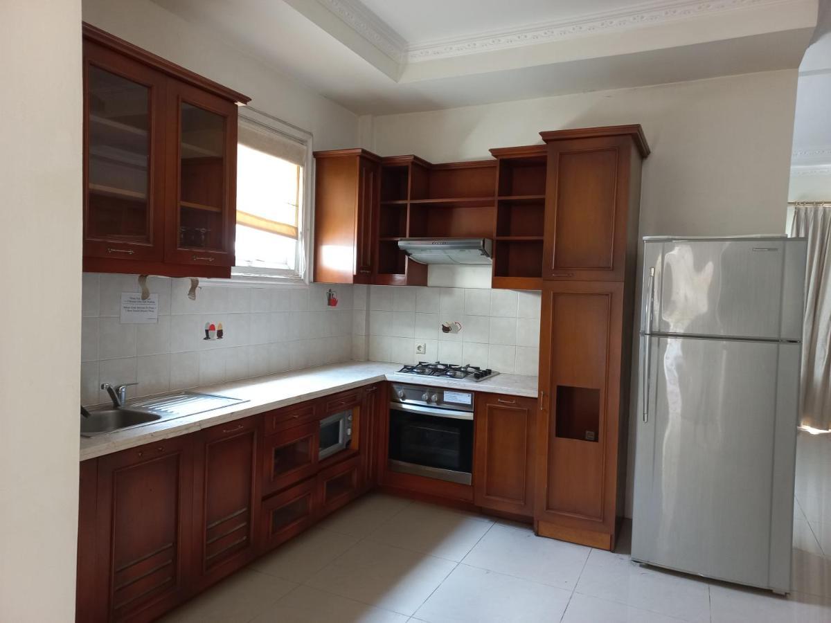Margot Apartment Pondok Indah Yakarta Exterior foto